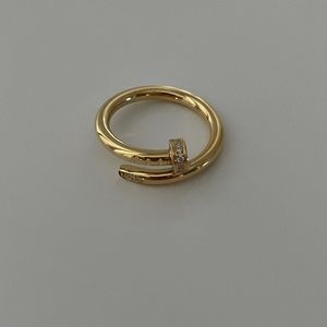 Nail ring with rhinestones